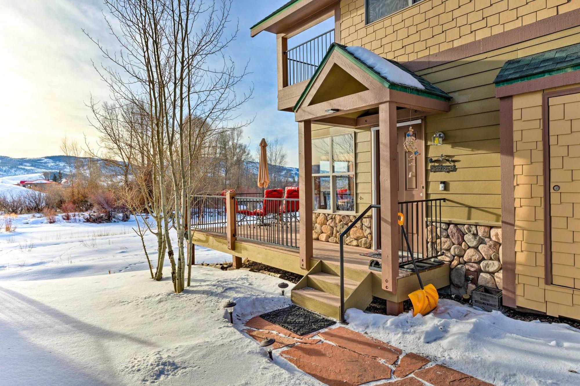Riverfront Cabin About 4 Mi To Granby Ranch! Exterior photo