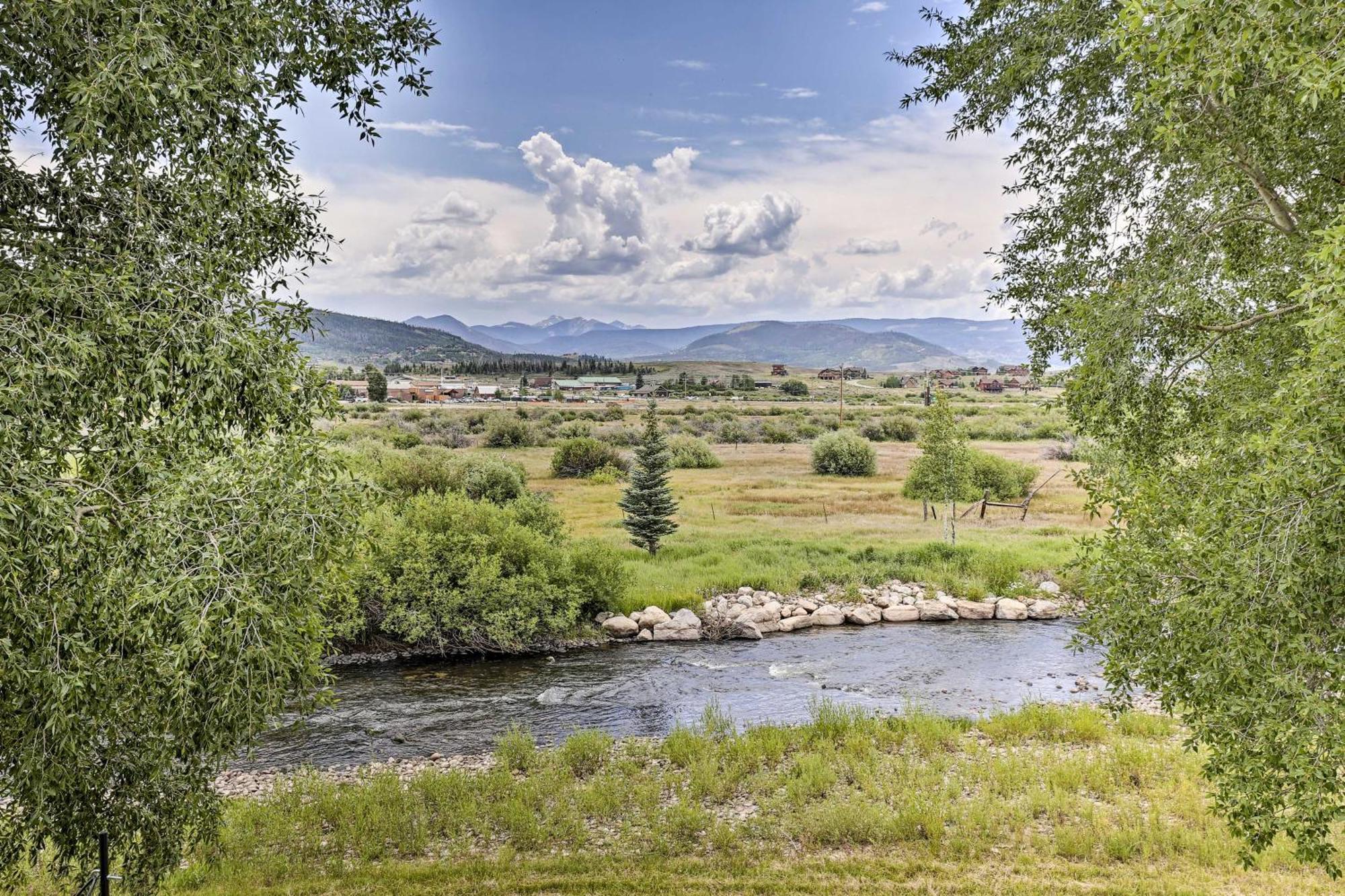 Riverfront Cabin About 4 Mi To Granby Ranch! Exterior photo
